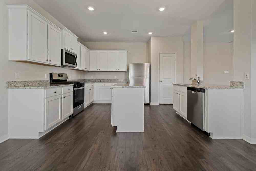 15652 Plum Brook Dr - Photo 6 of 22