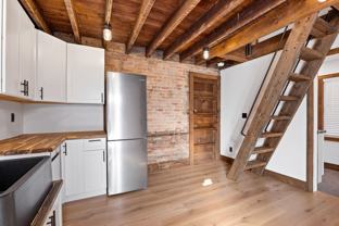 3165 Sandwich St #3 - Photo 1 of 1