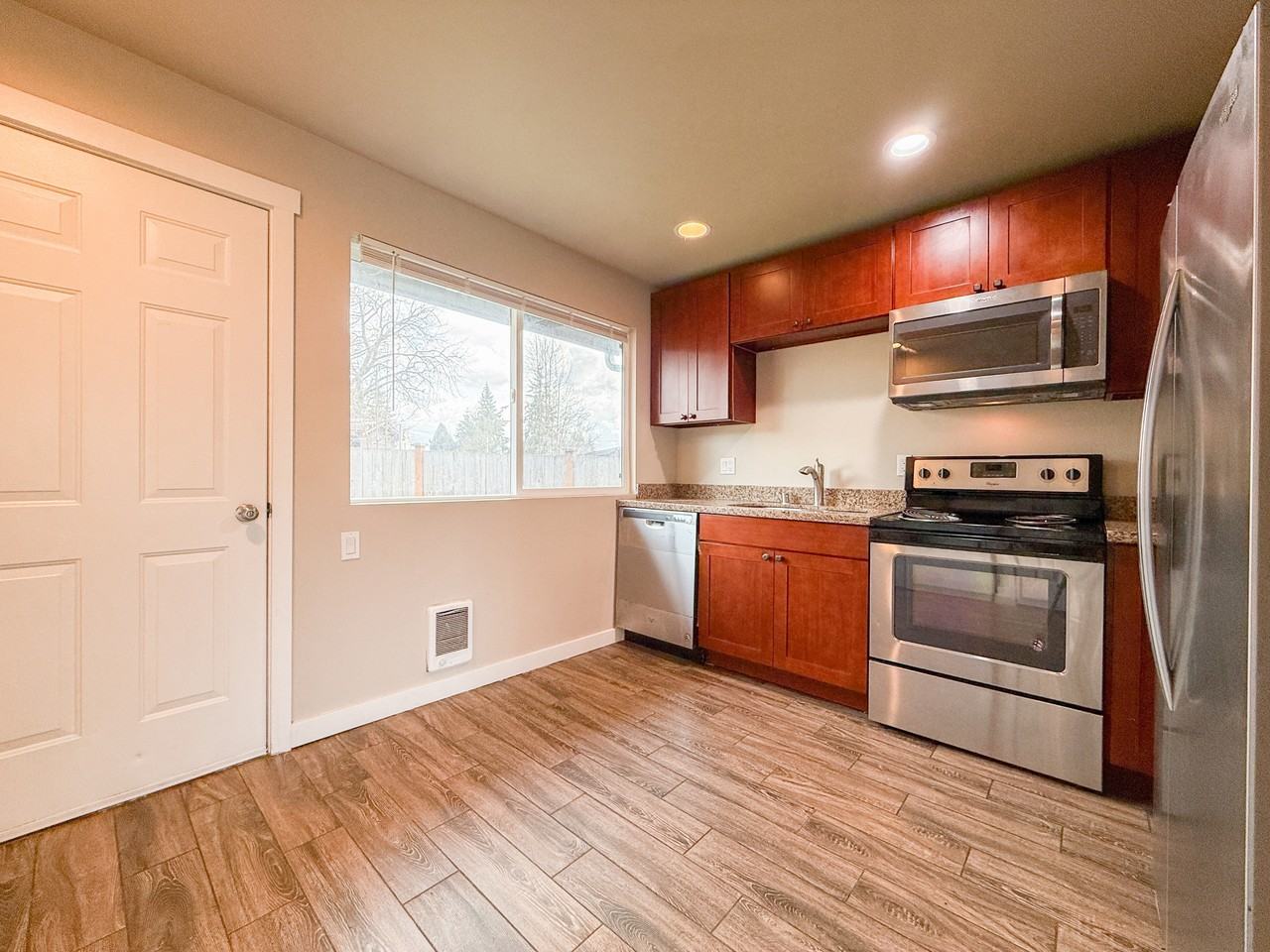 1808 Harrington Ave Ne #1 - Photo 3 of 16