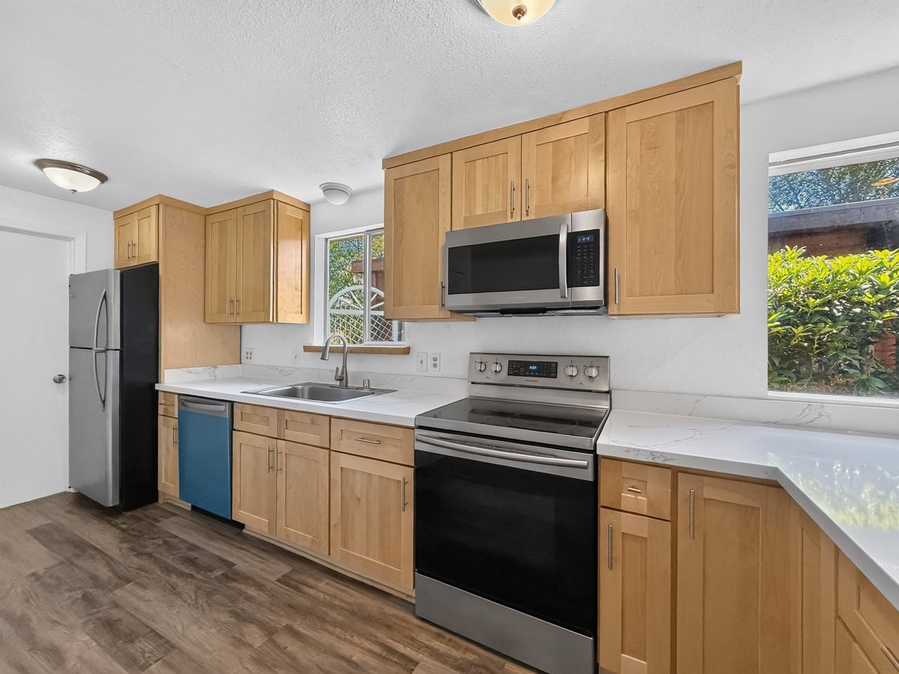 5025 S 167th St #1 - Photo 3 of 24