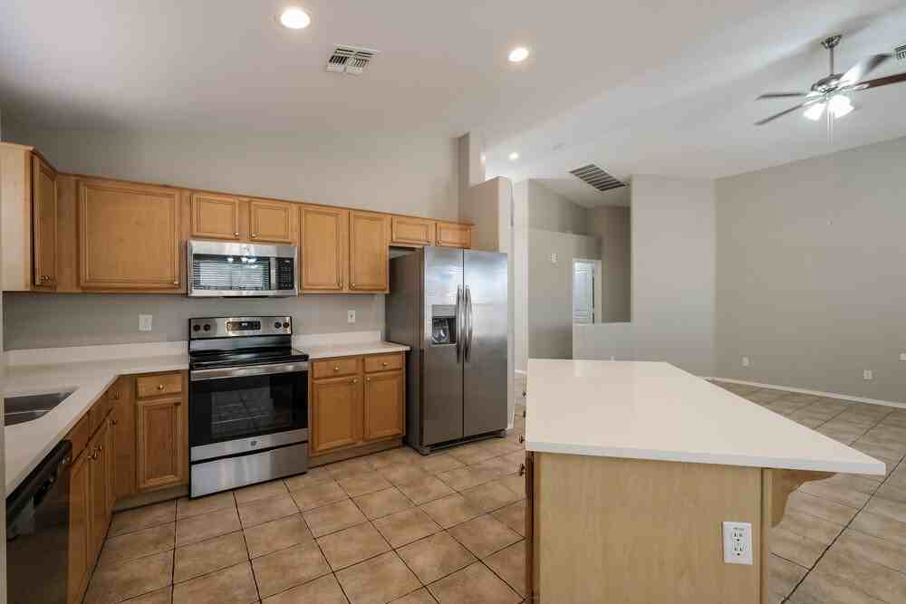 24616 N 65th Ave - Photo 7 of 16