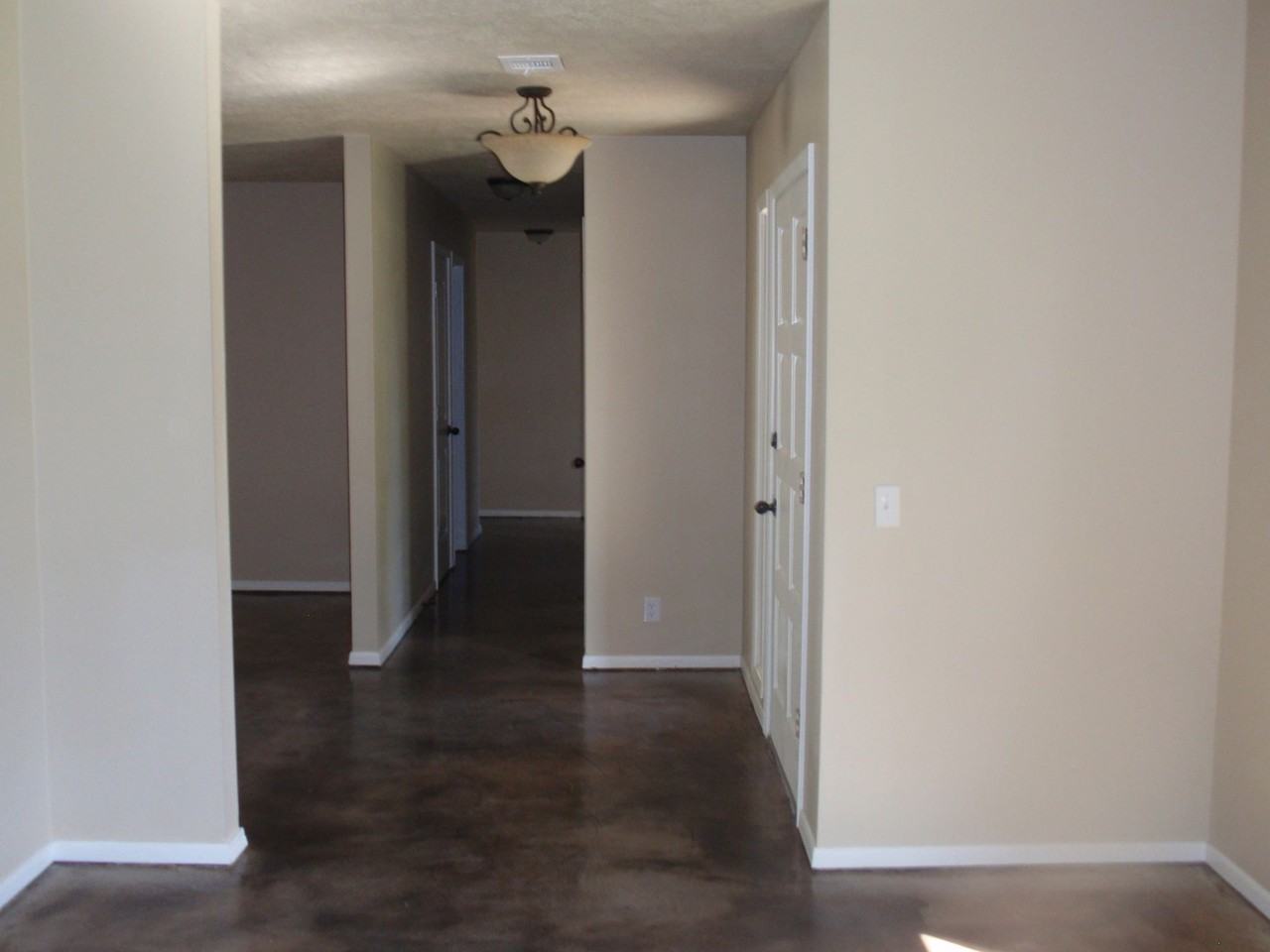 1217 Guinn Ln - Photo 7 of 8