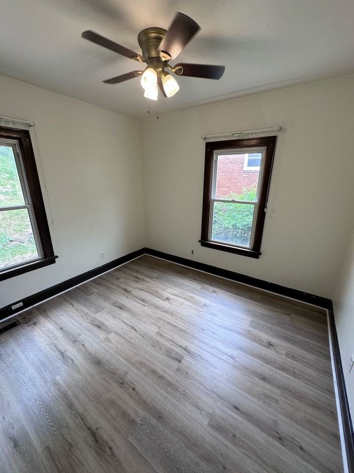 204 Shoup St #1 - Photo 5 of 13