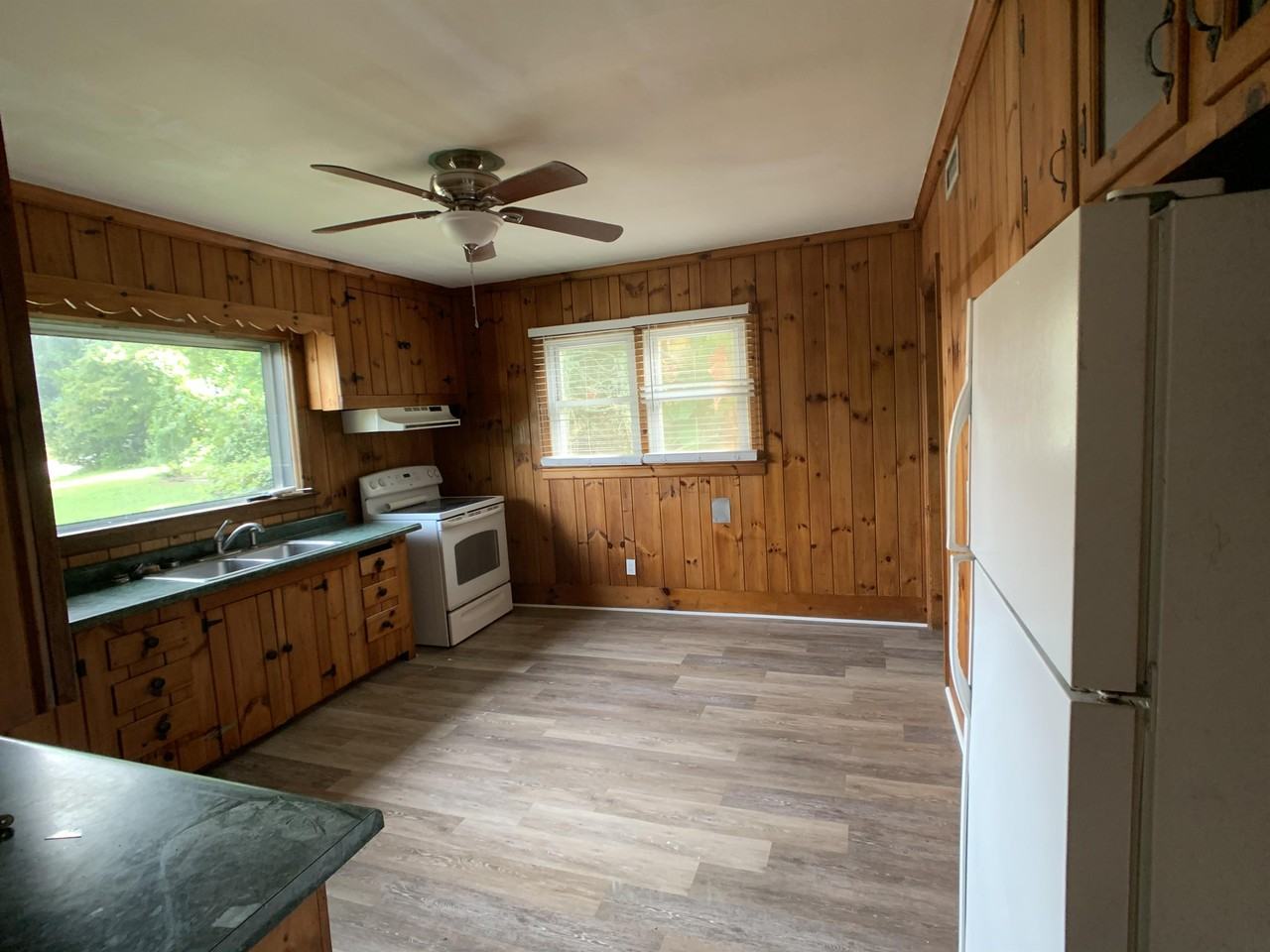 904 Neil St #1 - Photo 5 of 12