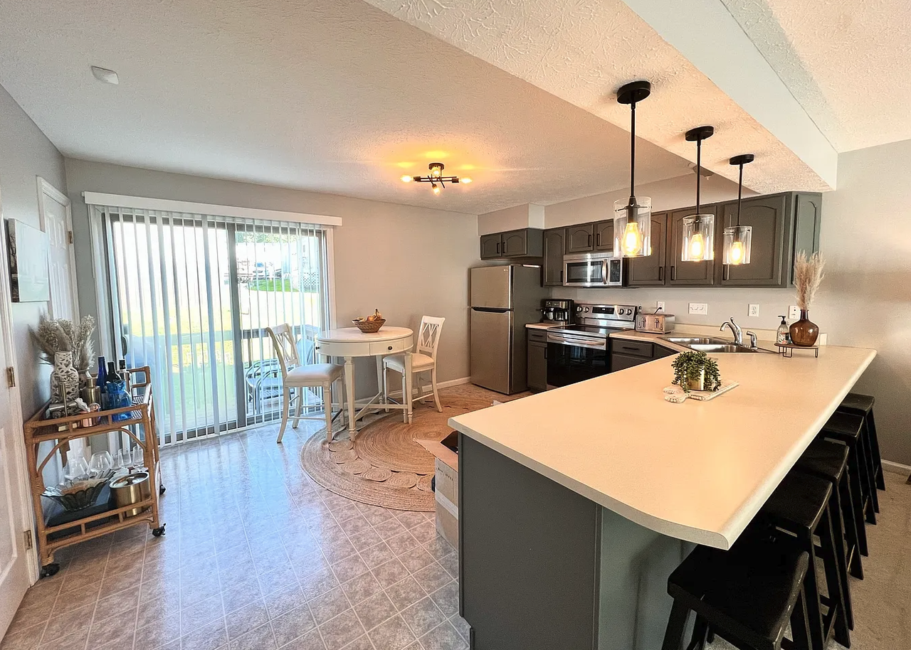 14 Sunridge Drive - Photo 2 of 10