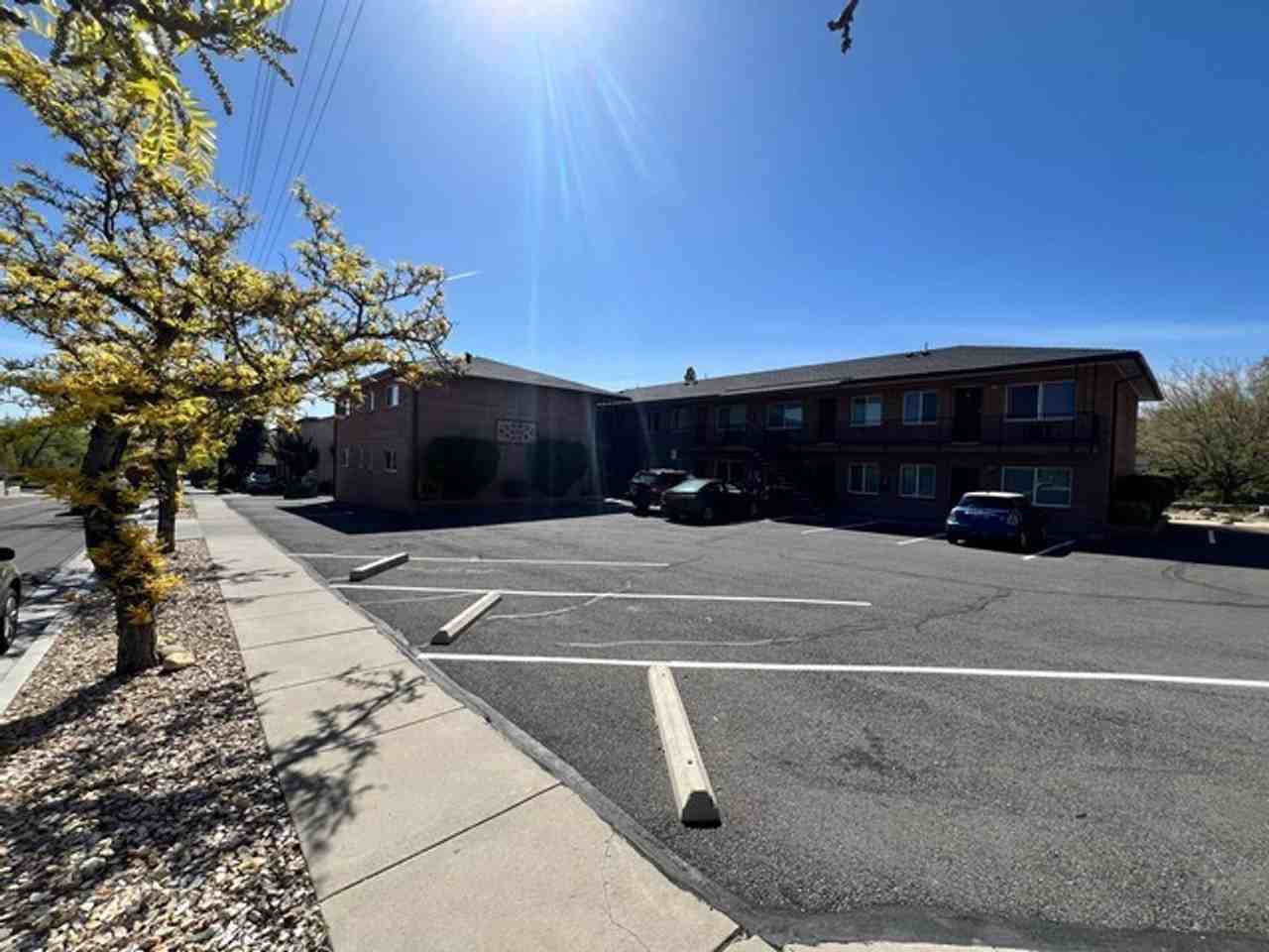 650 Reno Rental Finders - 650 Monroe Street #7 - Photo 2 of 9