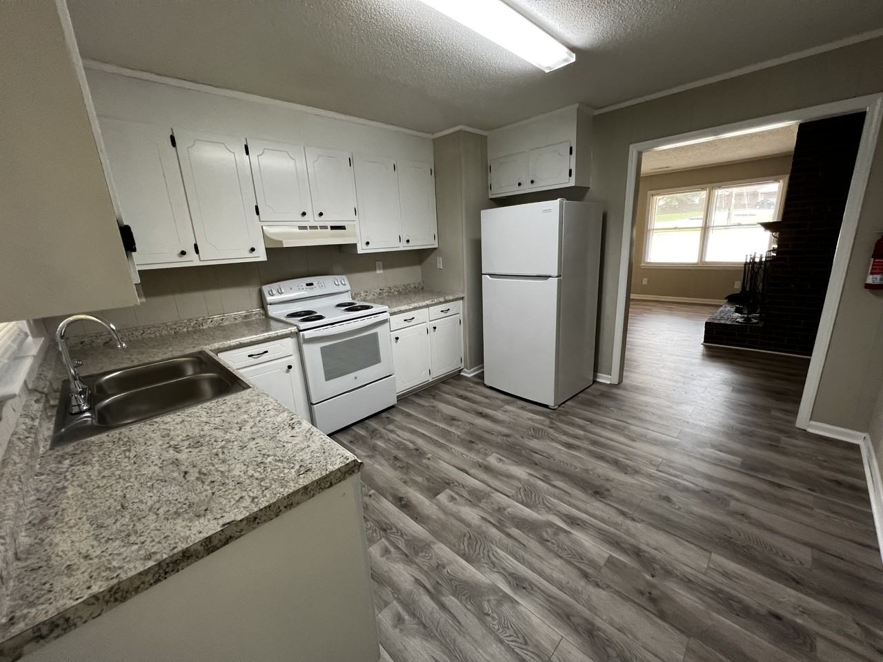 223 Welch Ave #A - Photo 2 of 7