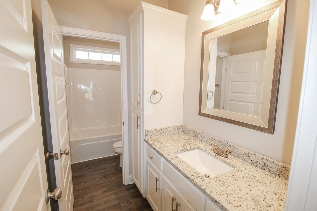 19 Grove Cir #1 - Photo 7 of 8