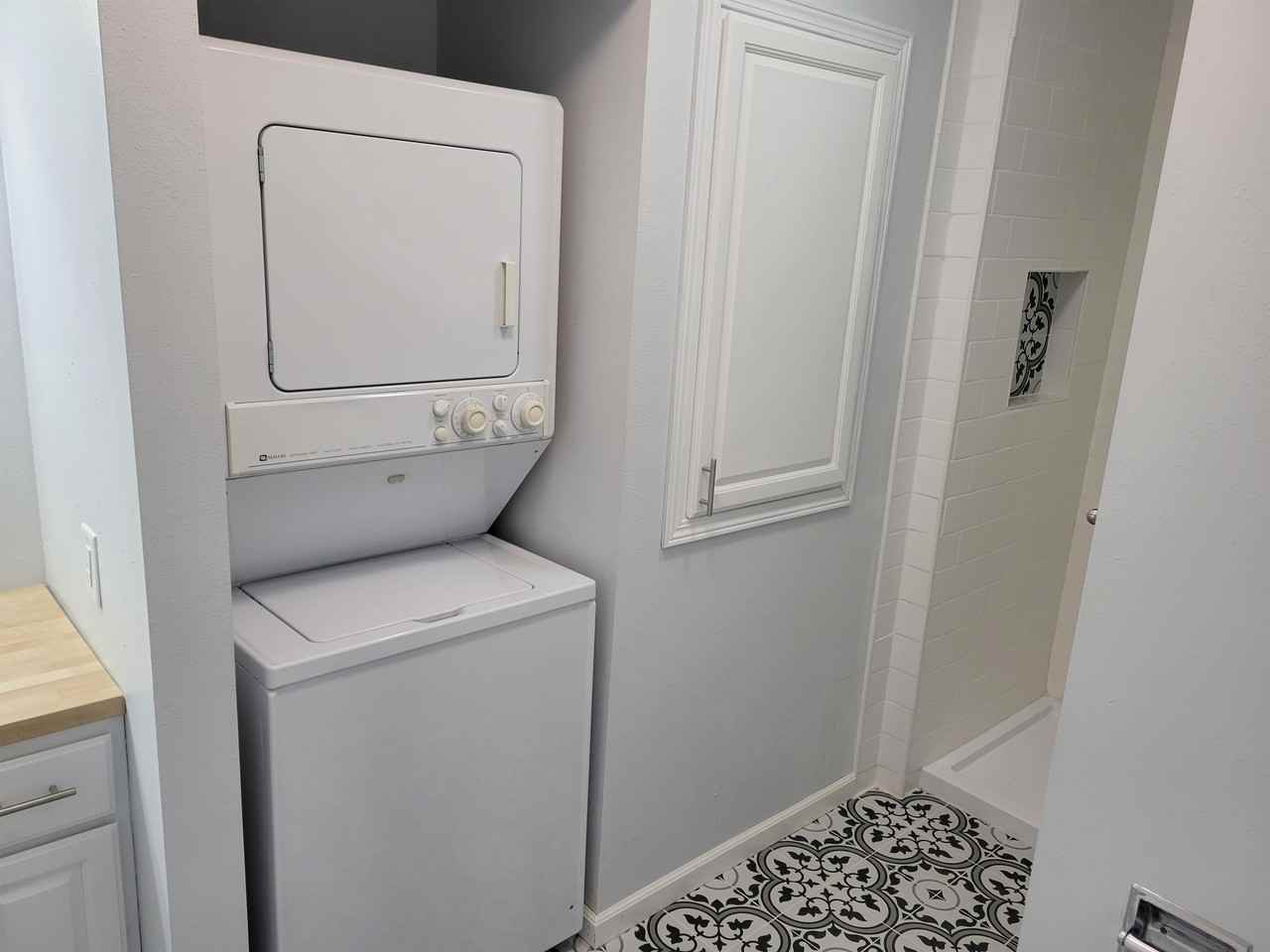 2251 Fairfax Dr #2251 - Photo 3 of 7