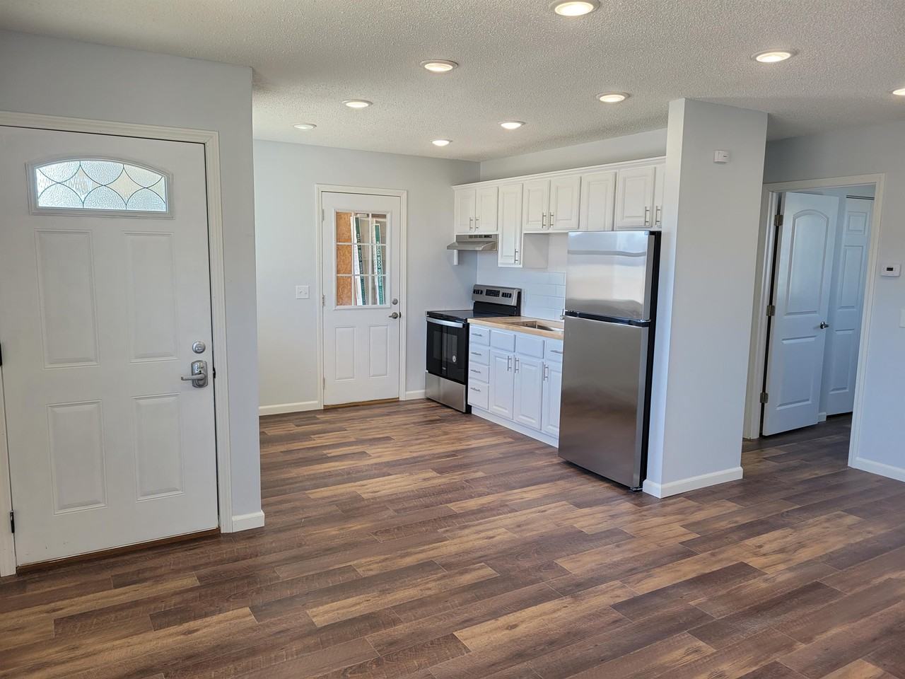 2251 Fairfax Dr #2251 - Photo 5 of 7