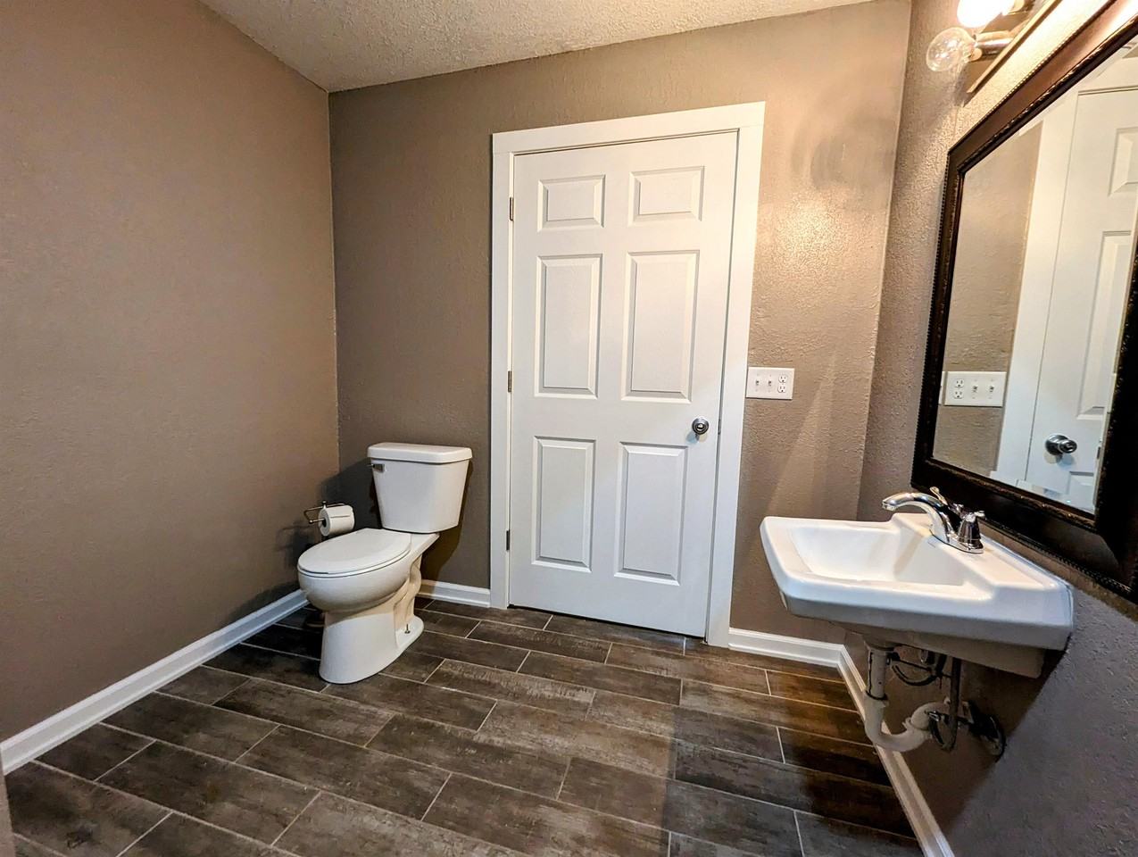 1319 B Ave W #32 - Photo 4 of 23