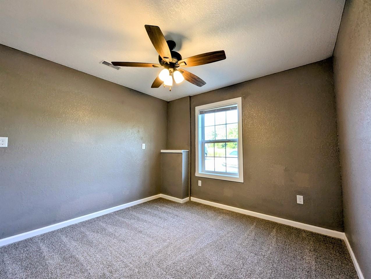 1319 B Ave W #32 - Photo 7 of 23