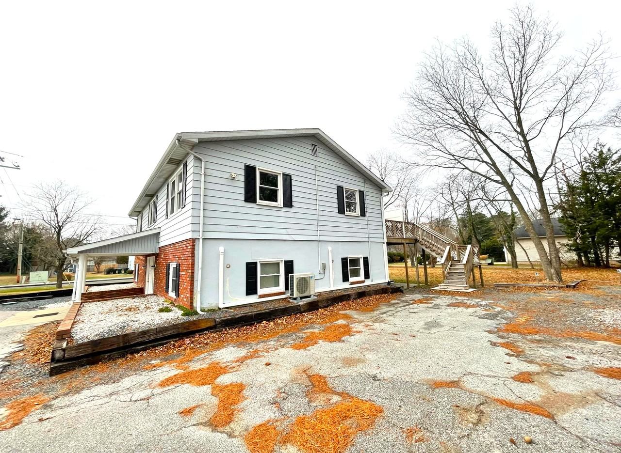 1200 Emerson Ave #C - Photo 2 of 11