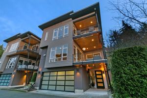 featured image of 11214 Ne 68th St #1