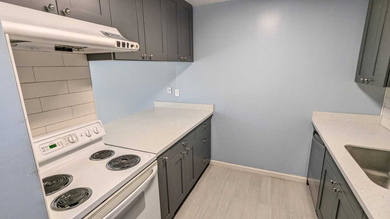 3506 Mccoppin Park Ct #1 - Photo 4 of 17