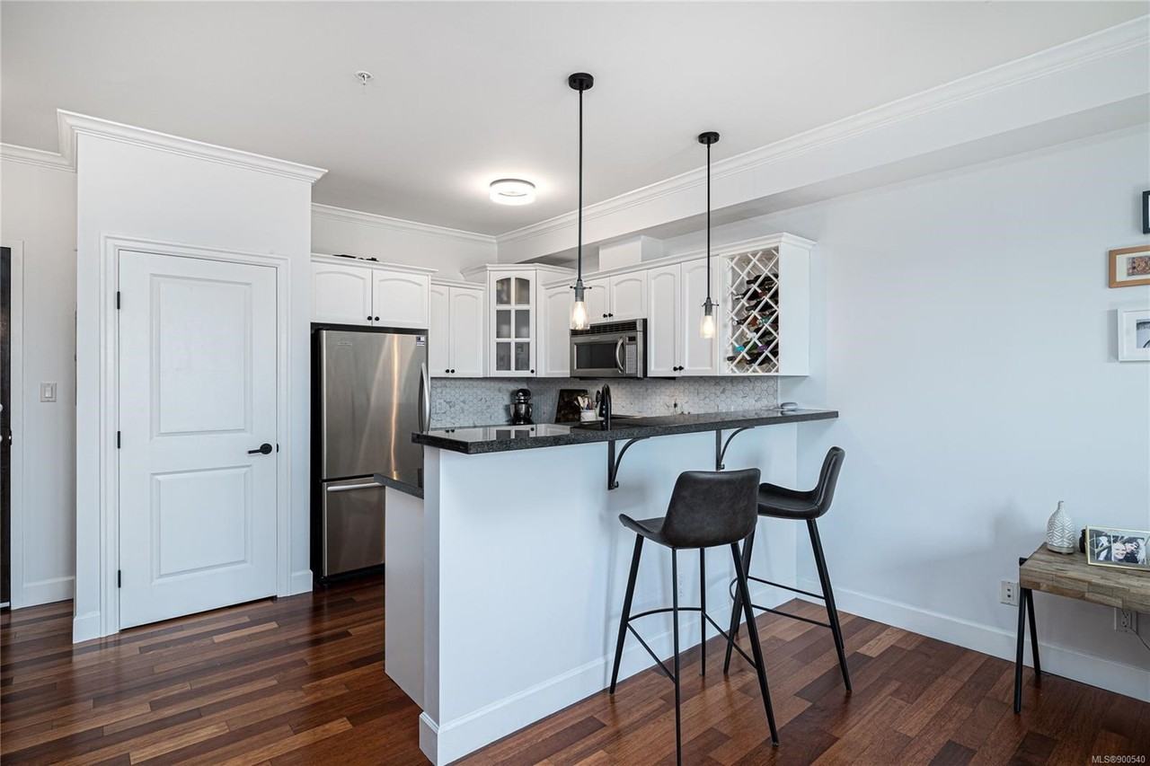 1620 Mckenzie Ave #317 - Photo 5 of 17