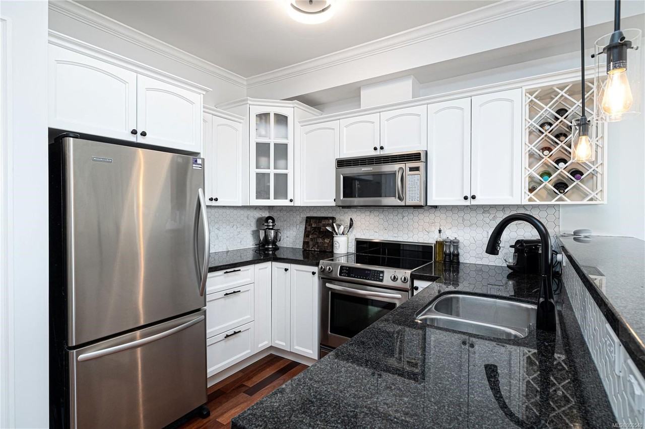 1620 Mckenzie Ave #317 - Photo 6 of 17