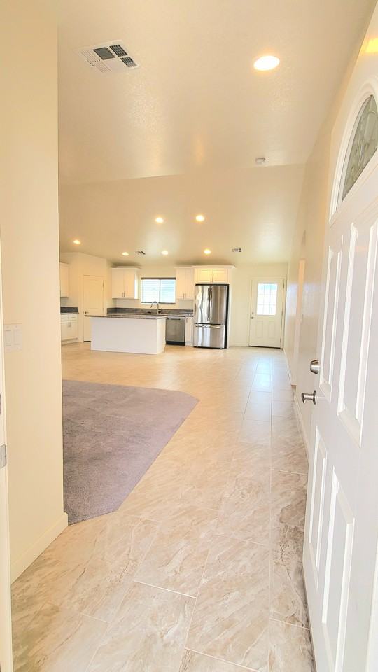 3799 North Mayfield Ranch Road - Photo 4 of 30