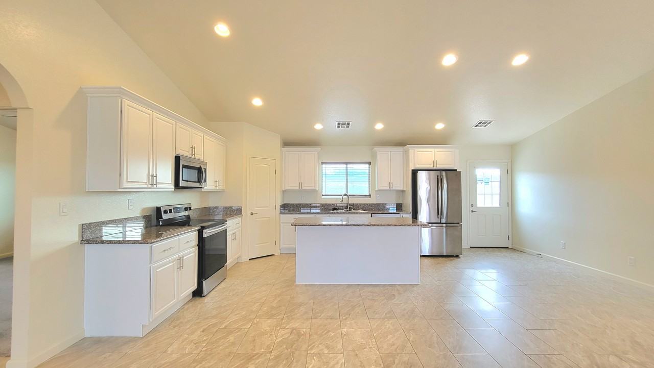 3799 North Mayfield Ranch Road - Photo 7 of 30