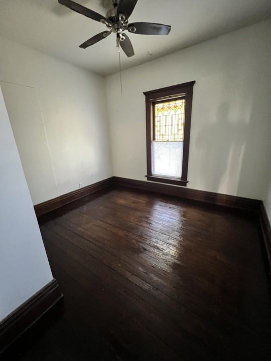 815 N Columbus St #815 - Photo 4 of 8