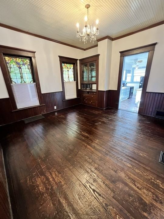 815 N Columbus St #815 - Photo 7 of 8