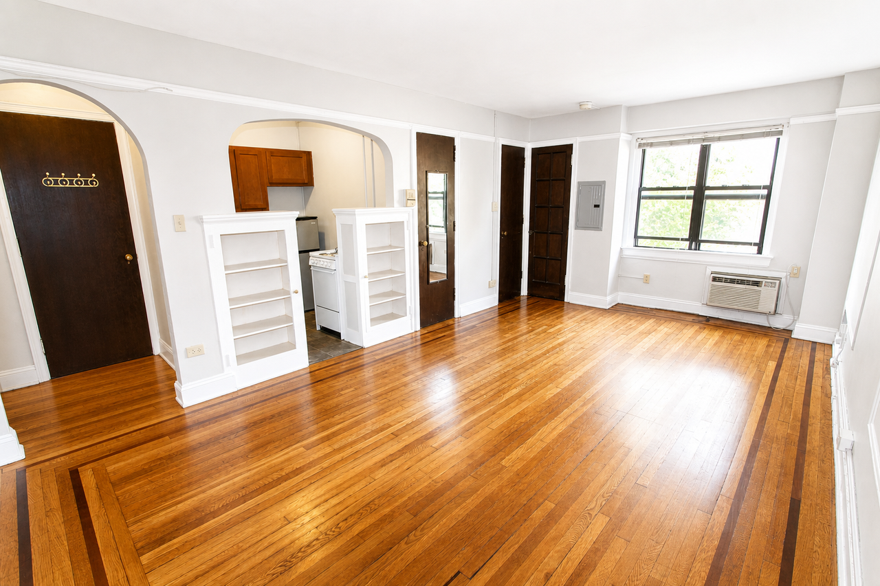 4720 CENTRE AVENUEAPT 2-A #2A - Photo 2 of 7