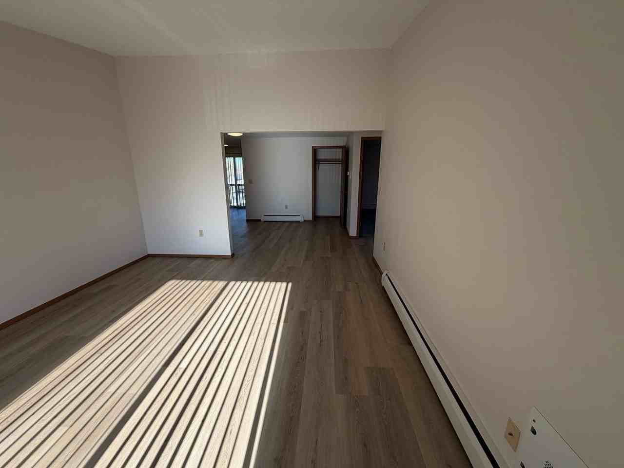 2711 Humboldt Rd - Photo 3 of 21