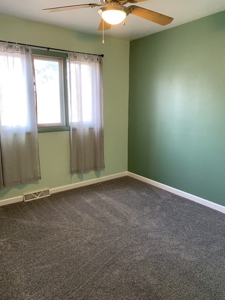 1705 Symons St #1 - Photo 6 of 11
