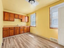 featured image of 1627 State St #1