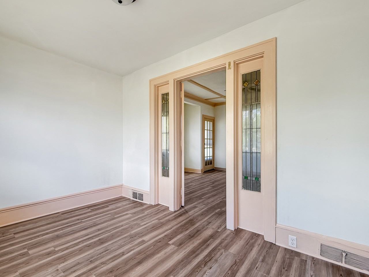 1627 State St #1 - Photo 3 of 5