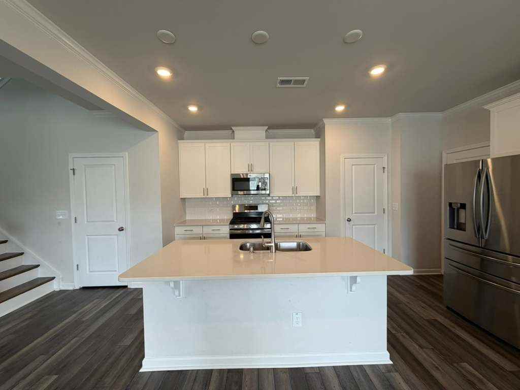 5005 Kota St #1 - Photo 7 of 33