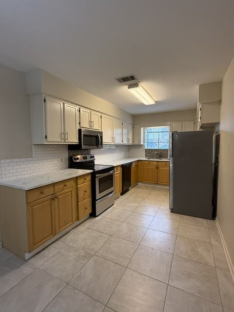 940 Central Ave #1 - Photo 2 of 10