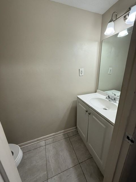 940 Central Ave #1 - Photo 5 of 10