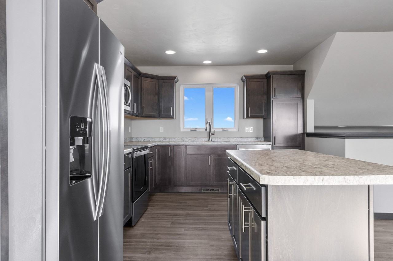 3653 E Rubyred Dr #1 - Photo 3 of 19