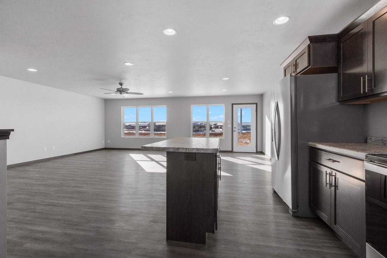 3653 E Rubyred Dr #1 - Photo 5 of 19