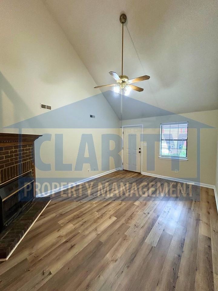 Vintage Grove Townhomes - Photo 6 of 40