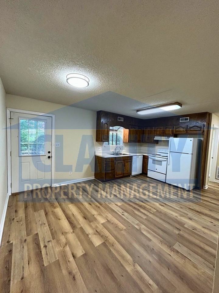 Vintage Grove Townhomes - Photo 7 of 40