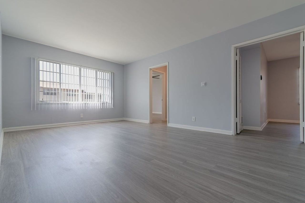 4044 West Blvd #A - Photo 6 of 12