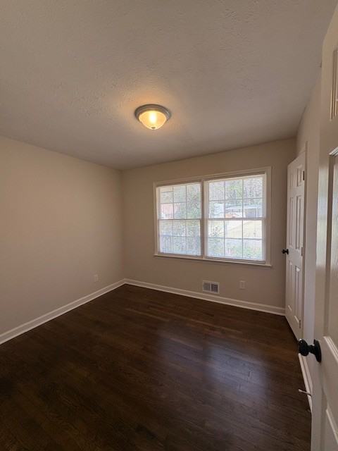 2068 Kenwood Pl Se #1 - Photo 5 of 23