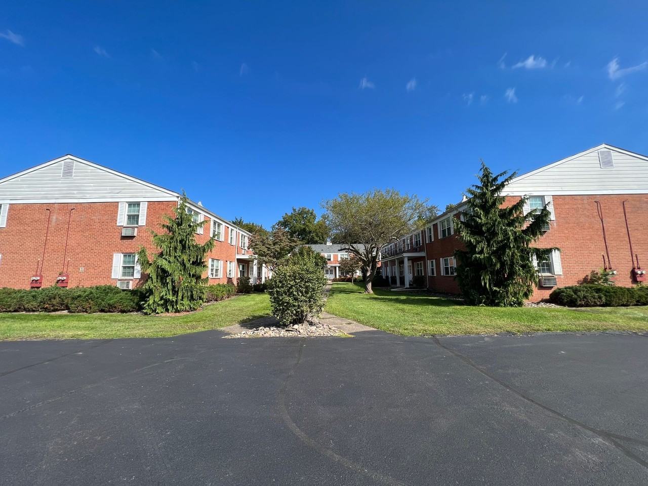 173 E Tioga St #13B - Photo 4 of 28