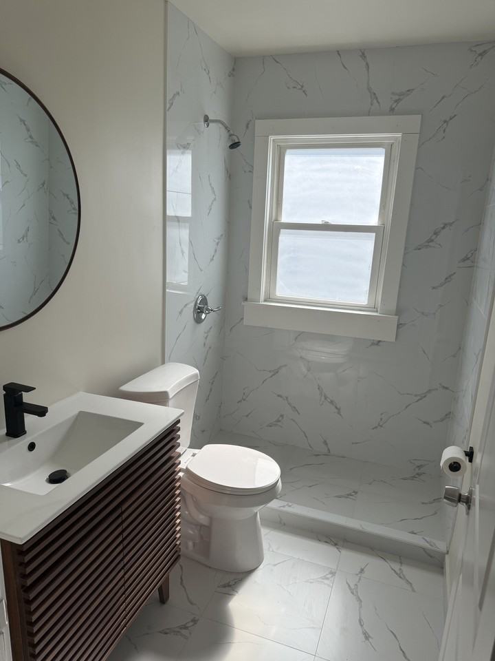 20 Erskine Ave #2 - Photo 7 of 8