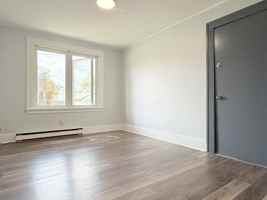 featured image of 1238 Richmond St #2