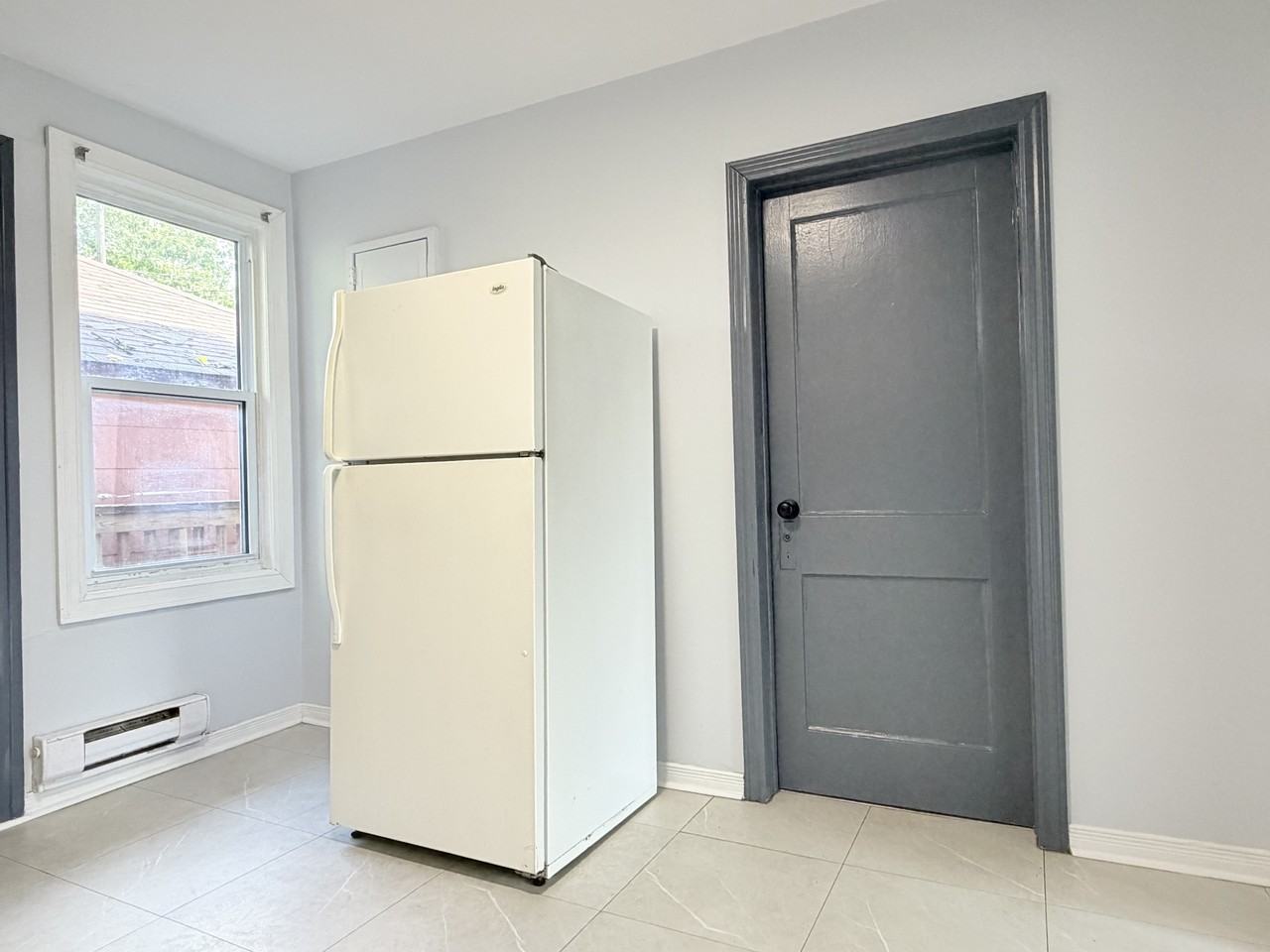 1238 Richmond St #2 - Photo 6 of 13