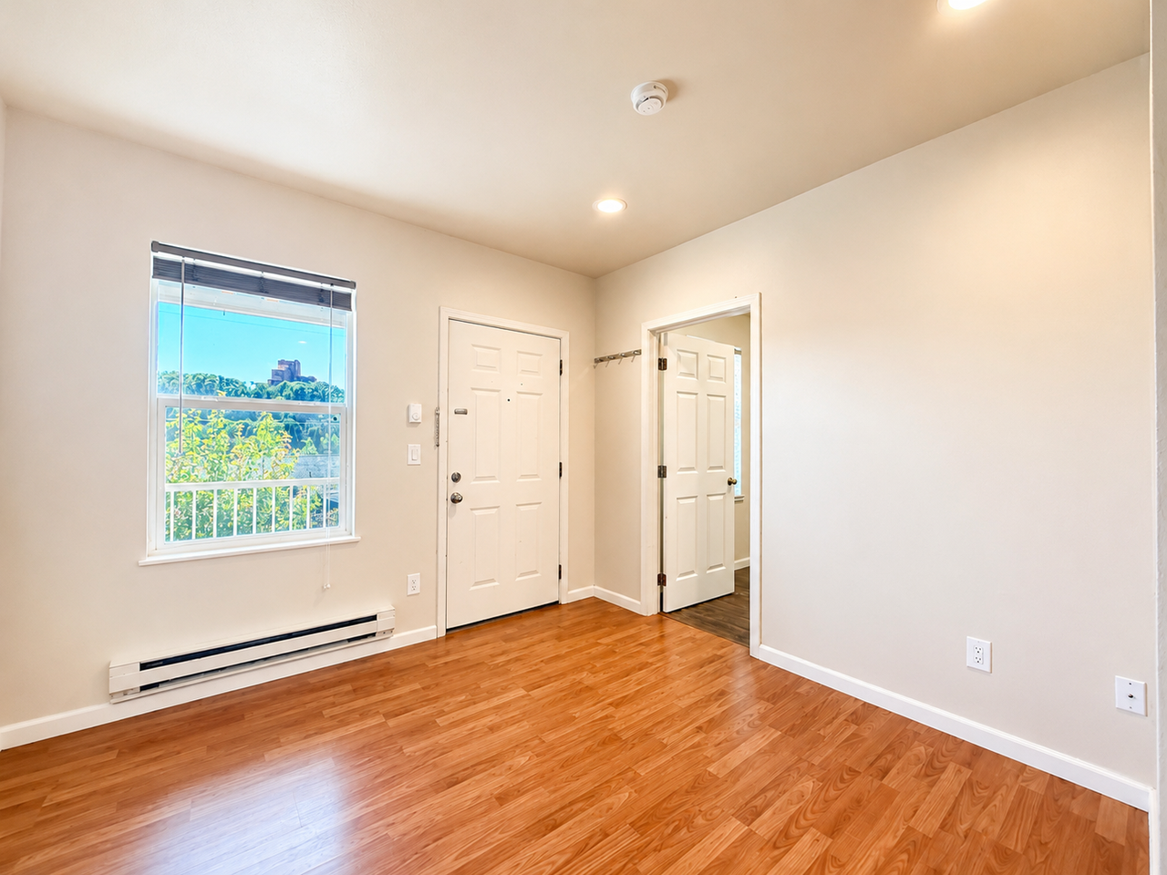 Davis Place Apartments - Photo 5 of 20