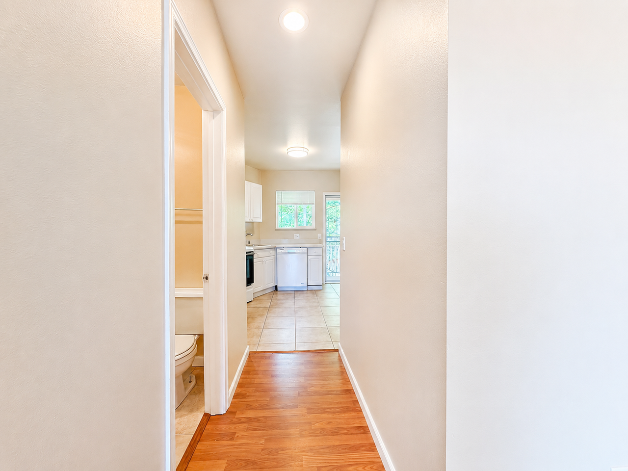 Davis Place Apartments - Photo 7 of 20