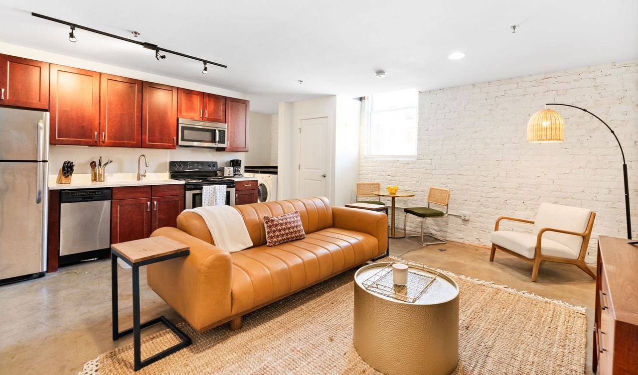 219 E Bank St #118 - Photo 6 of 43
