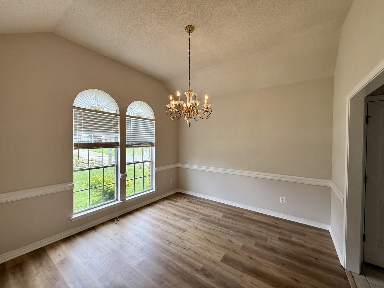 854 Louise Ave #1 - Photo 2 of 24