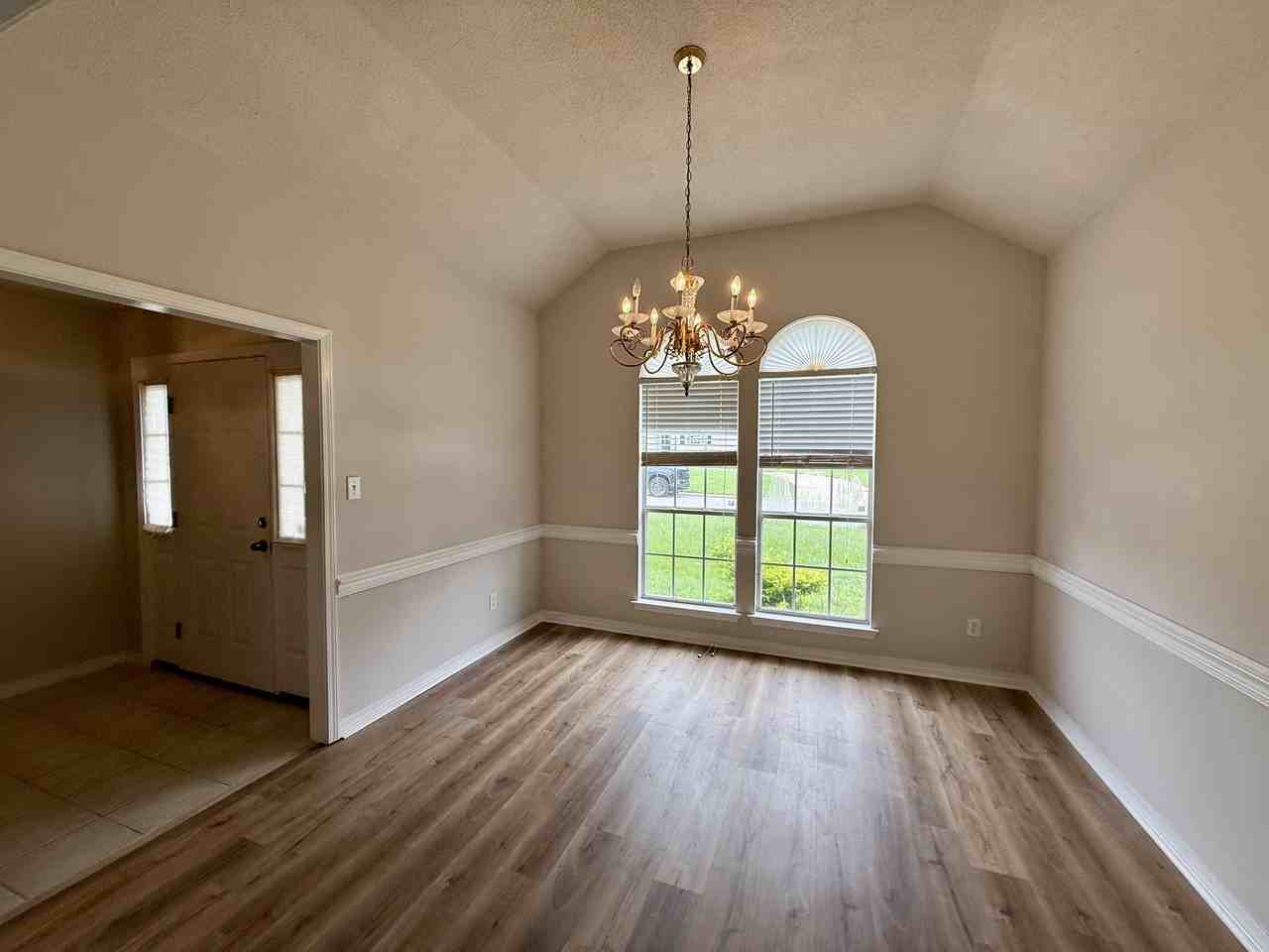 854 Louise Ave #1 - Photo 3 of 24