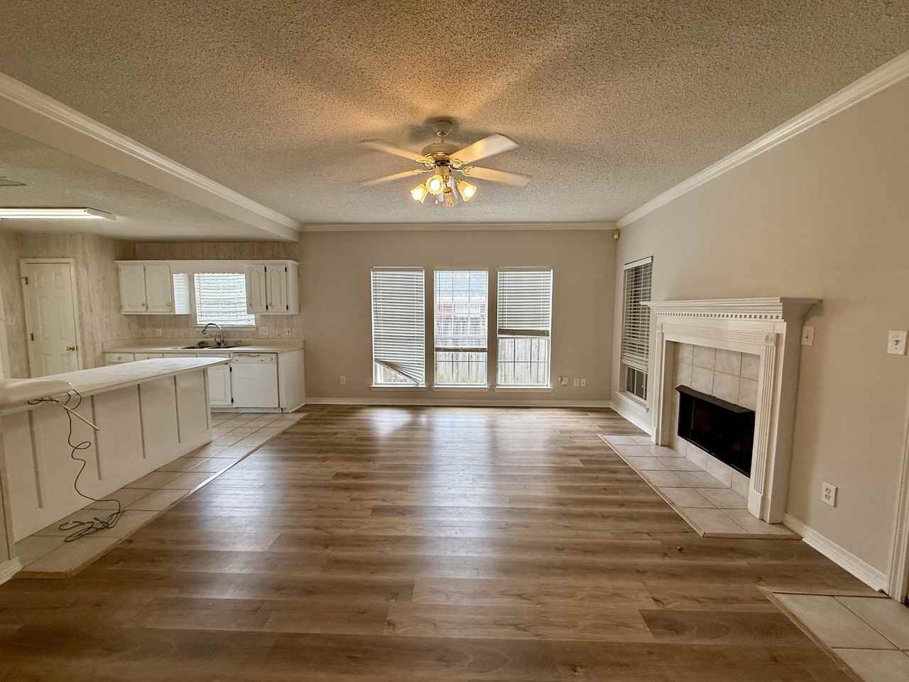 854 Louise Ave #1 - Photo 5 of 24