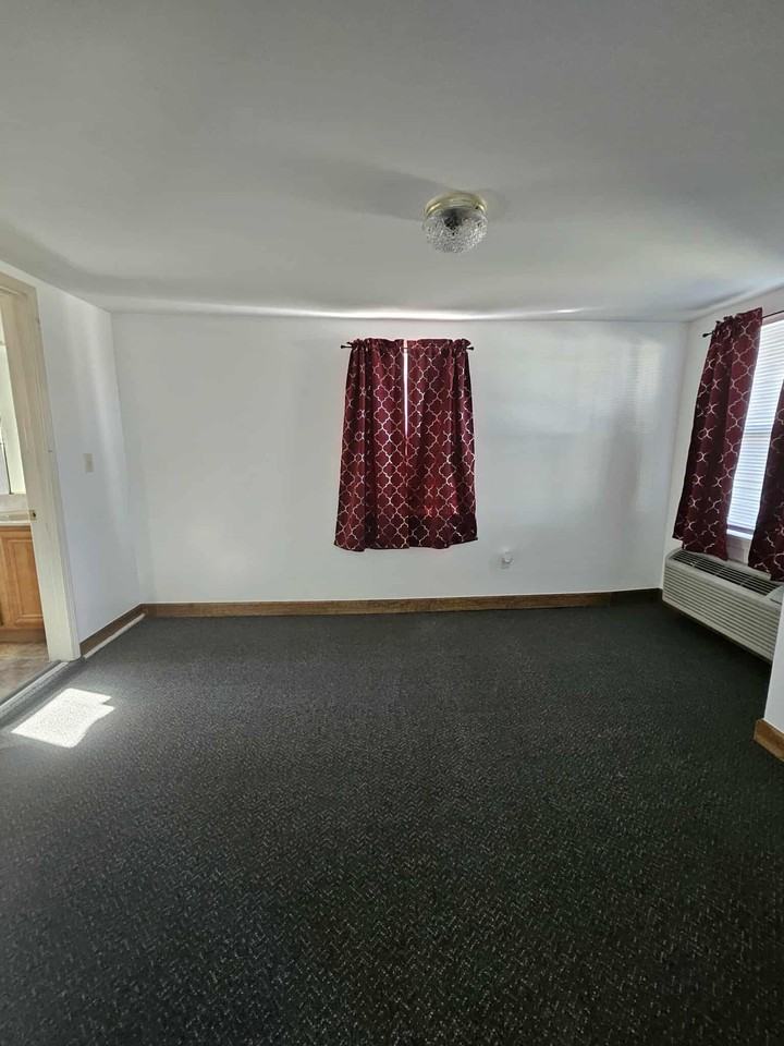 809 State Highway ZApartment E #1 - Photo 7 of 8